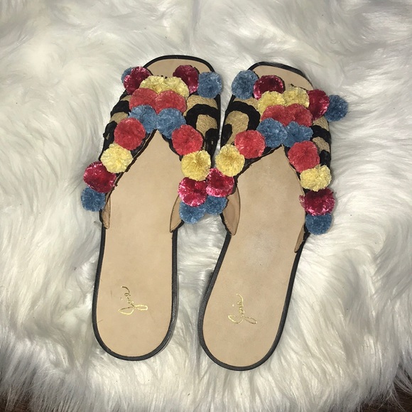 π₯Joie raffia Pom Pom sandals.π₯π₯π₯π₯π₯π₯ - Picture 4 of 7